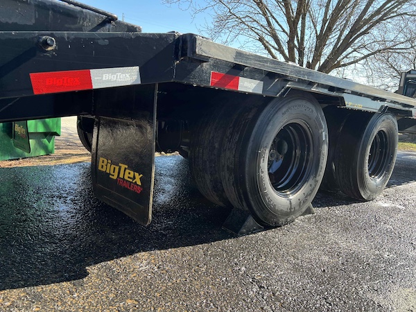 gooseneck equipment trailer for Rent